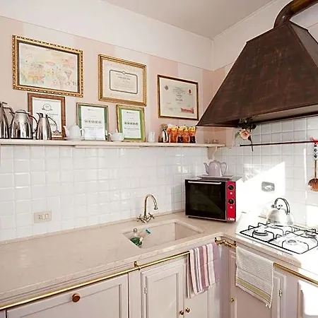 Fiorenza Bed & Breakfast 4*